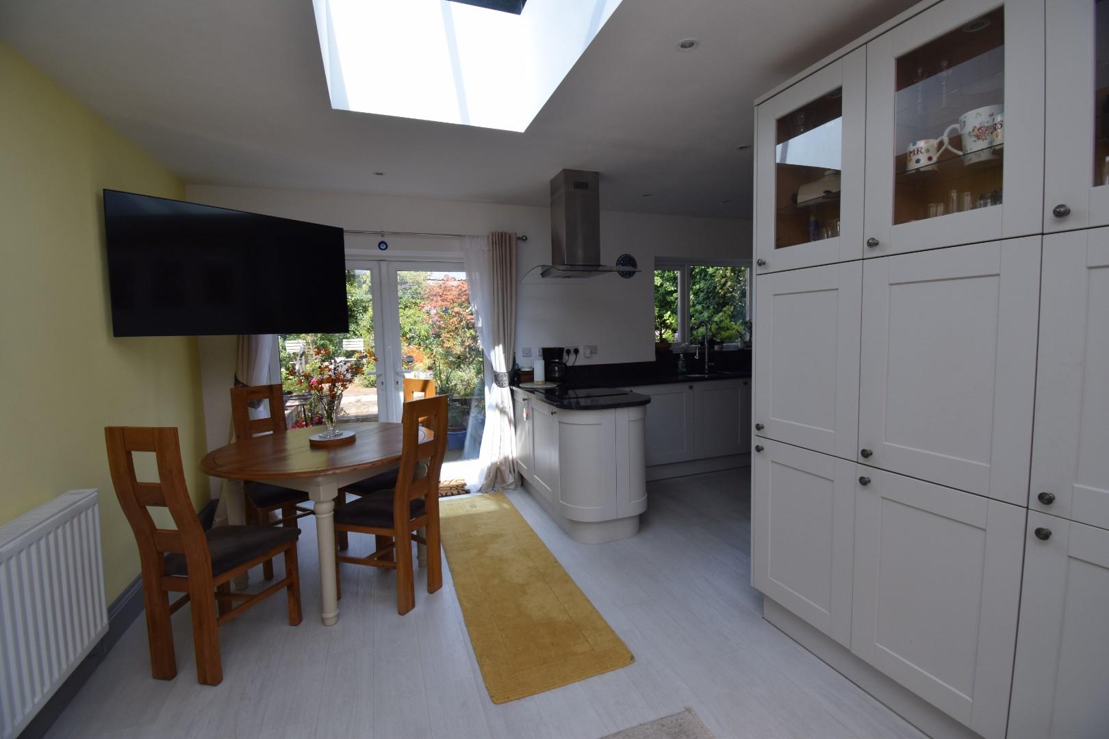 Breakfast Room (1).JPG